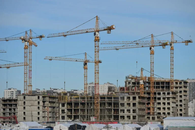 Брусника покупает у ГК ФСК две площадки на 2,2 га в Санкт-Петербурге