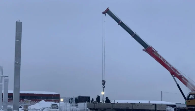 Строители компании «Торион» в Мурманске объявили забастовку из-за задержек зарплат