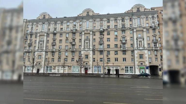 Московская сталинка на Садовой-Каретной: странные квартиры и противоречивые планировки