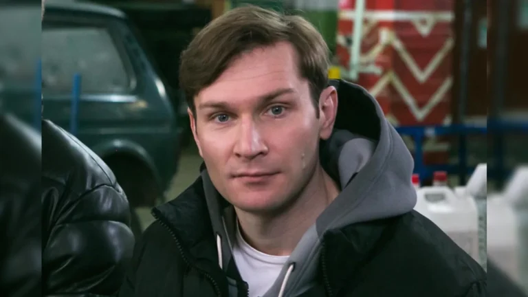 Две квартиры Коляна из сериала «Реальные пацаны» и какая из них продается в Перми за 18,6 млн рублей