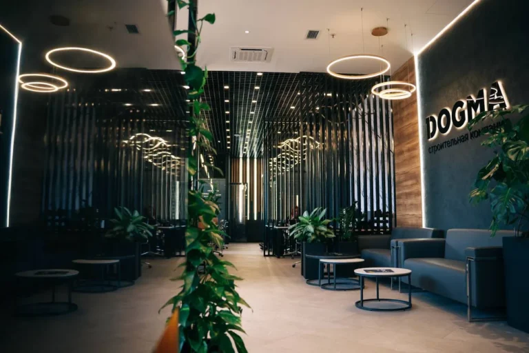 CRM отдельно, корпоративный портал отдельно: как DOGMA развела контуры, ускорила рост и сохранила безопасность для 2000 сотрудников