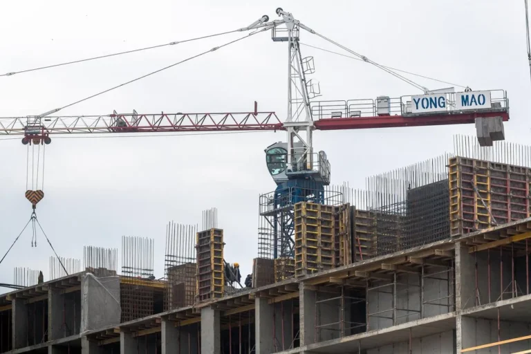 В стройотрасли продолжает нарастать системное напряжение, что сильнее всего отражается на региональных застройщиках