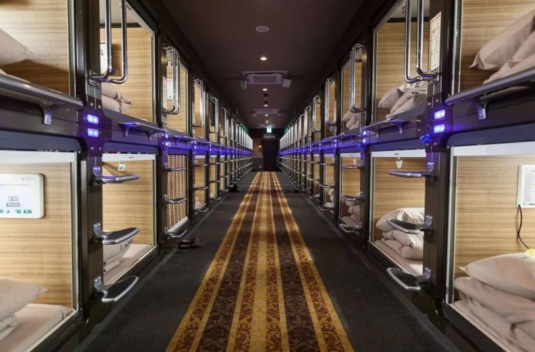 Московские власти вышли на тропу войны с хостелами