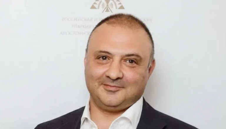 Суд в Москве заочно арестовал экс-сенатора, бывшего старшего вице-президента банка ВТБ Александра Тер-Аванесова