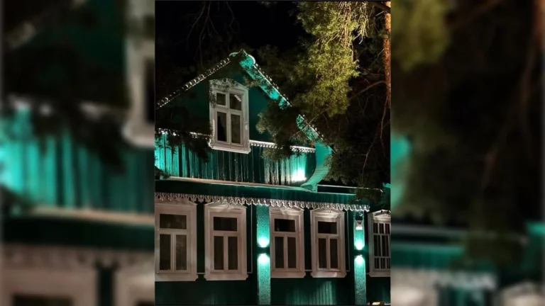 Дом, в который влюбился интернет: суздальская старинная изба и как ее превратили в идеальное пространство для жизни и отдыха