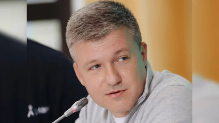 Кирилл Храпов покинул пост коммерческого директора Брусники в Московском регионе спустя всего 5 месяцев работы — сообщают наши источники