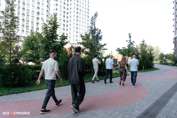 Софронов Дмитрий Вячеславович Коммерческий директор ГК «DARS» ЖК «Левобережье» «ЮгСтройИнвест» офис продаж «Левобережье»