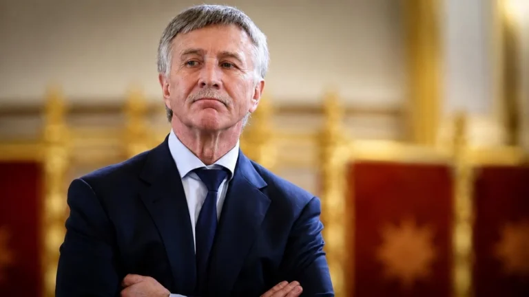 Миллиардер Леонид Михельсон в 2026 году потерял $100 млн, но сохранил место в ТОП-5 Forbes — что известно о его активах и недвижимости