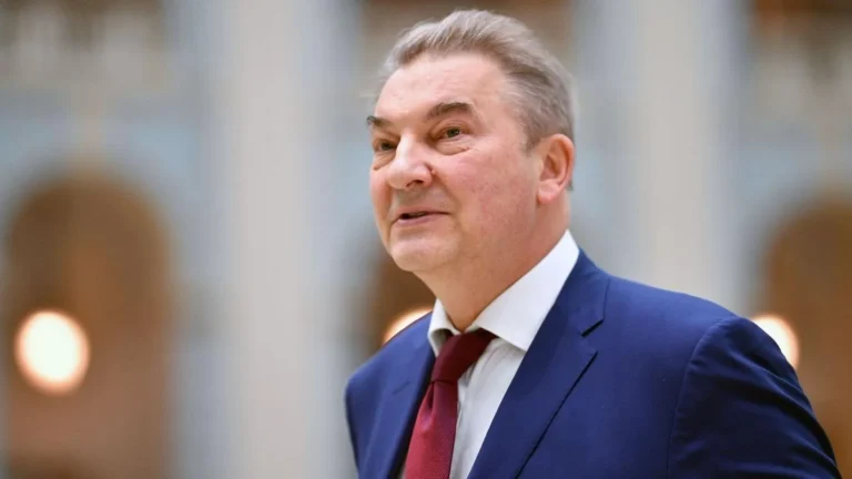 Владислав Третьяк задекларировал 45 млн рублей дохода, дома под Москвой и долю в недвижимости Латвии — что входит в имущество легендарного хоккеиста