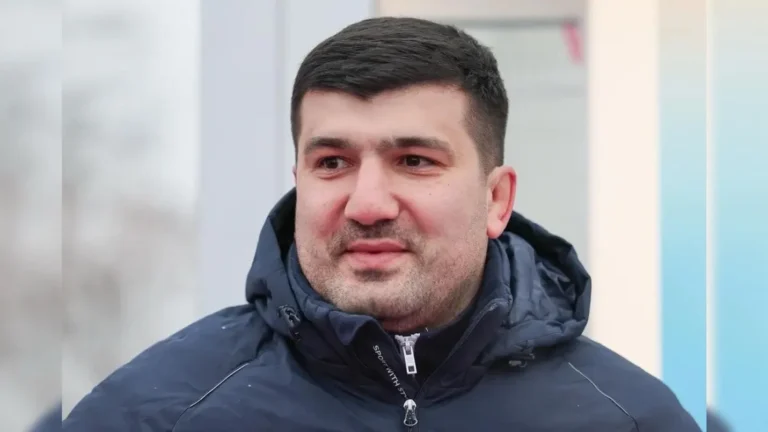 Тагир Хайбулаев: какую недвижимость задекларировал олимпийский чемпион — квартира в Петербурге, участок и машино-место