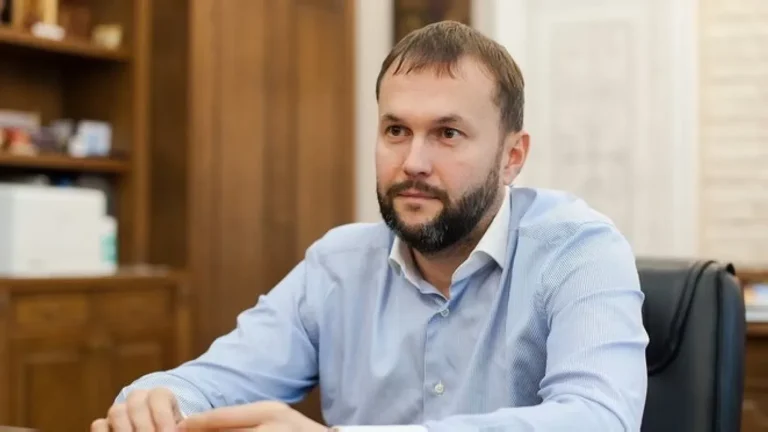 Юрий Захаров: из агробизнеса в девелопмент — путь основателя ГК «Железно» от Кирова к новым рынкам