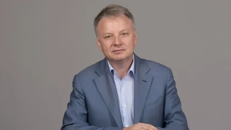 Депутат, меценат и строитель: рассказываем о жизненном пути Александра Фролова