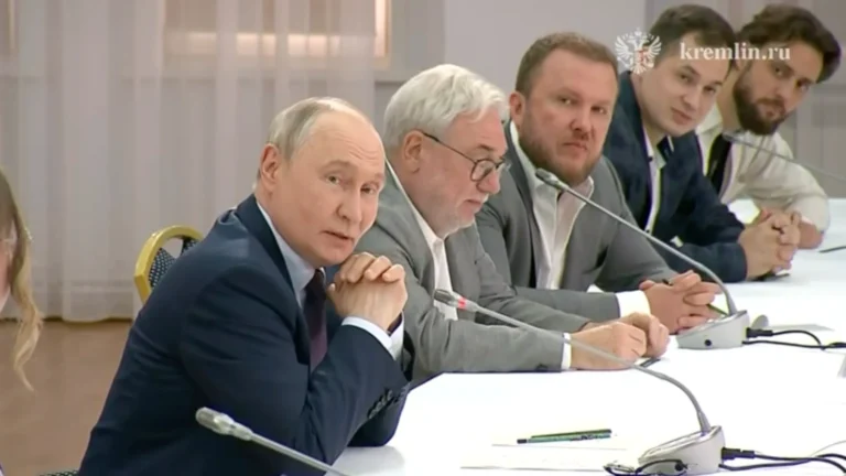 Собрали основное со встречи Путина с ведущими представителями сферы планирования городской среды в Улан-Удэ