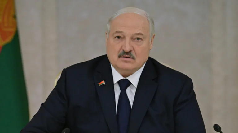 Лукашенко нашел способ ускорить выдачу ипотеки: «поотрывать руки-ноги» за проволочки с кредитами