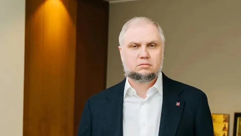 «Дом мечты» еще впереди: биография Александра Ручьёва, построившего карьеру без единого сценария