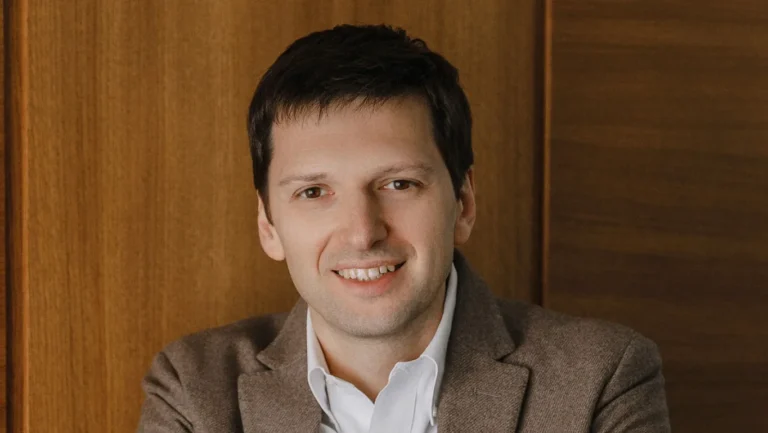 Юрий Юров: от биржевых операций до собственного девелоперского бизнеса — биография основателя «Мармакс»