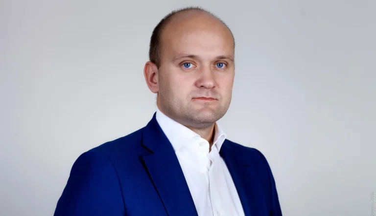 От военного вуза до собственного девелоперского бизнеса: кто такой Алексей Балыкин, совладелец Veren Group