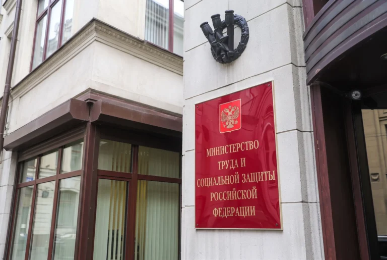 Минтруд утвердил профессиональные стандарты в сфере строительства