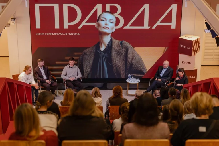 «Создать фасады более человеческого масштаба, в противовес стеклянным небоскребам Москвы»