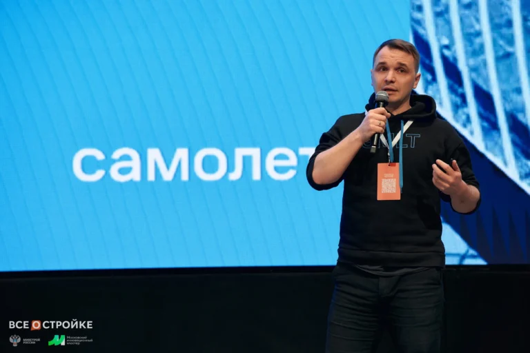 Сервис, показывающий свободные места для парковки в ЖК, заработает в проектах группы «Самолет» уже в апреле