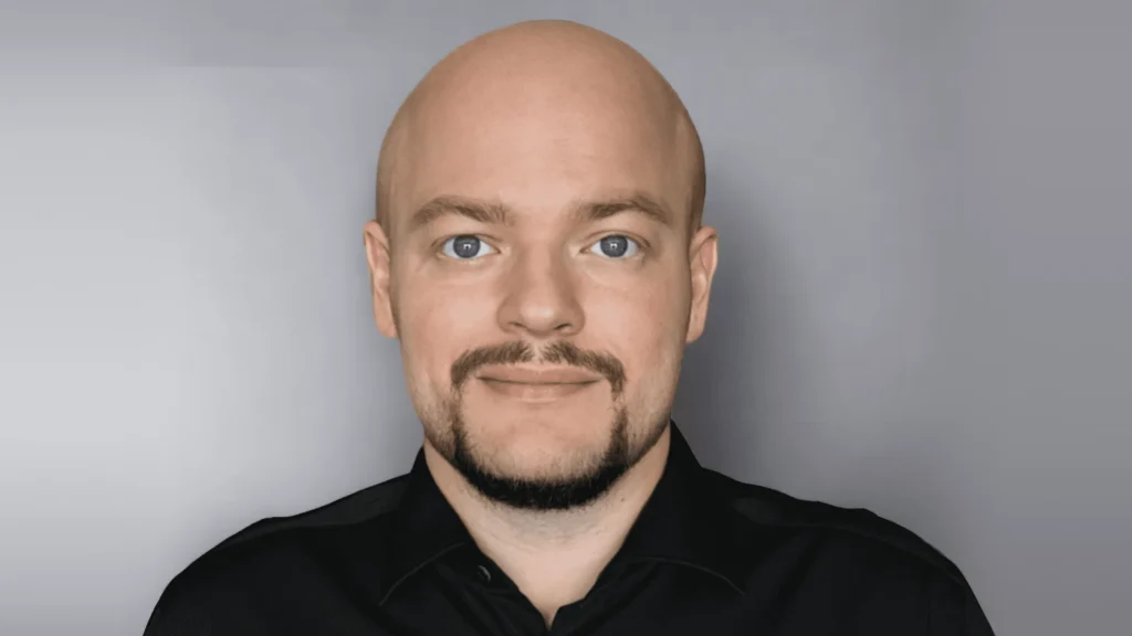 Леонид Устинов, CEO Kalinka Thailand Леонид Устинов, CEO Kalinka Thailand интервью