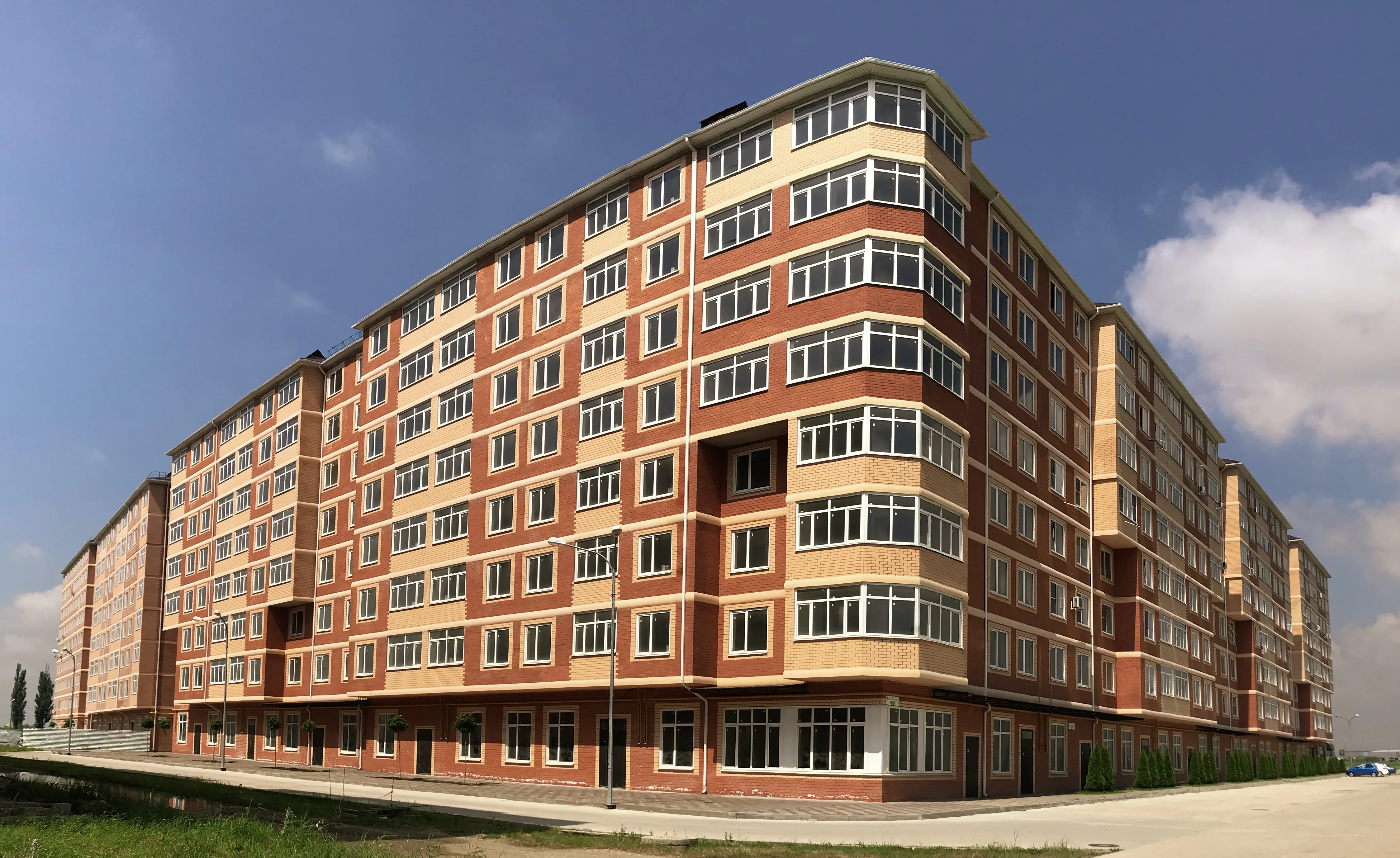 ЖК по адресу поселок городского типа Яблоновский, улица Тургеневское шоссе, д. 1Г, литера 2