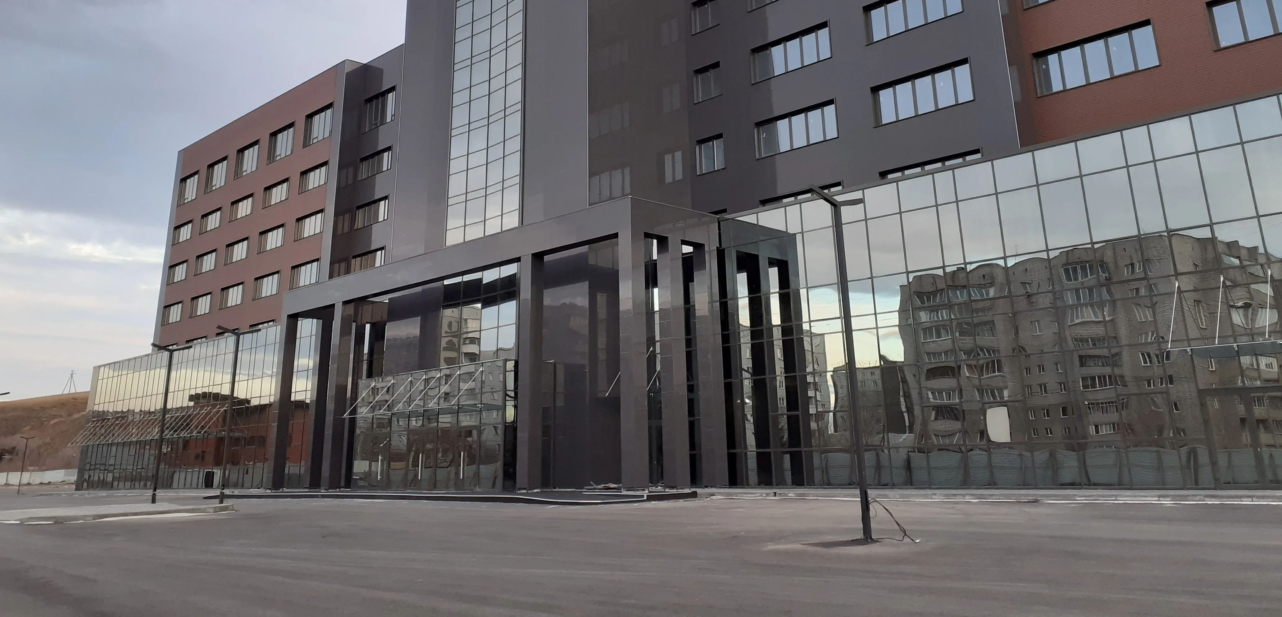 ЖК по адресу г. Красноярск, район Железнодорожный, улица Брянская - 4-я Озерная, д. Бн