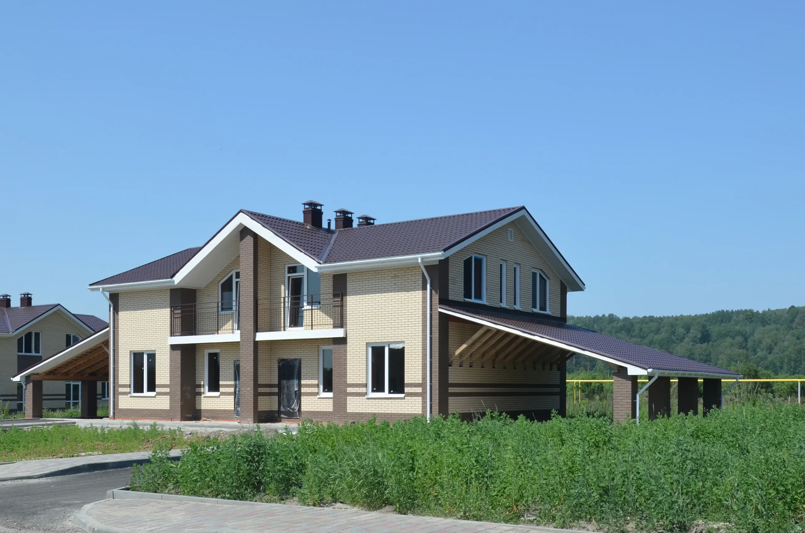 ЖК по адресу с. Коларово, ул Казачья, д. 15, блок-секция 2